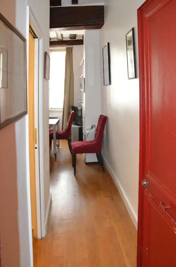 Latin Quarter - Saint Michel Unit 004 Apartment Paris France